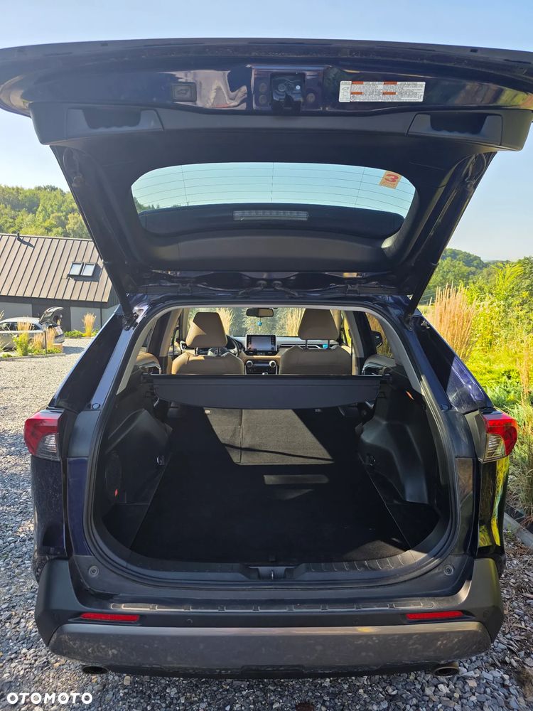 Toyota RAV4 - 11