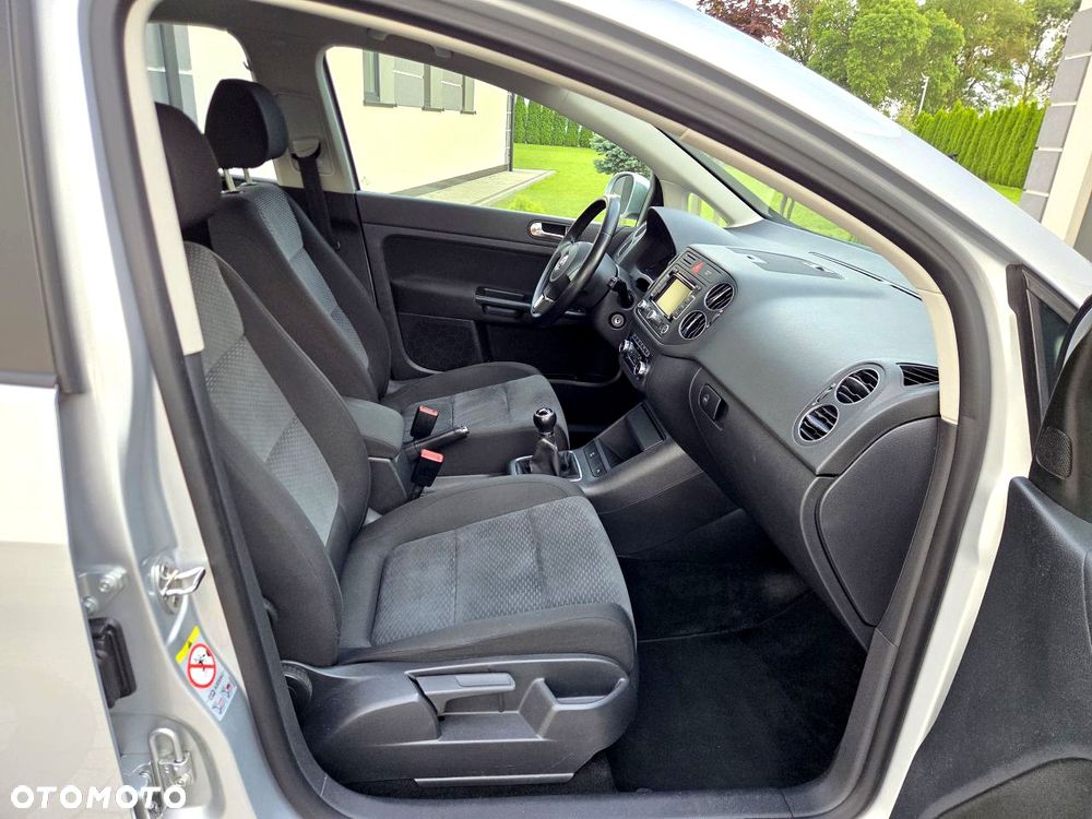 Volkswagen Golf Plus - 17