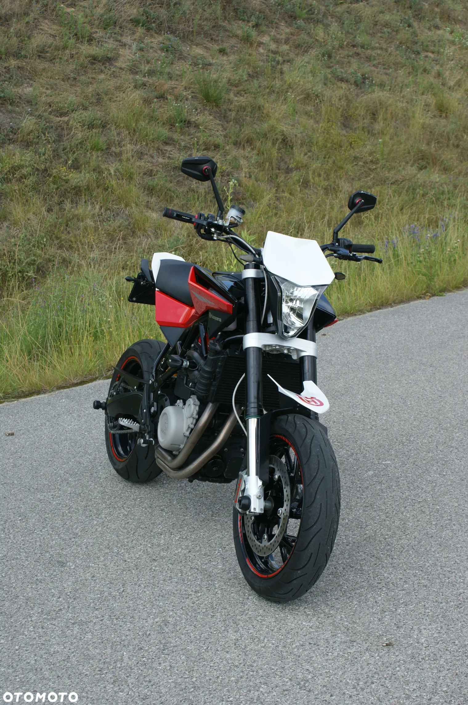 Husqvarna Nuda 900R - 4