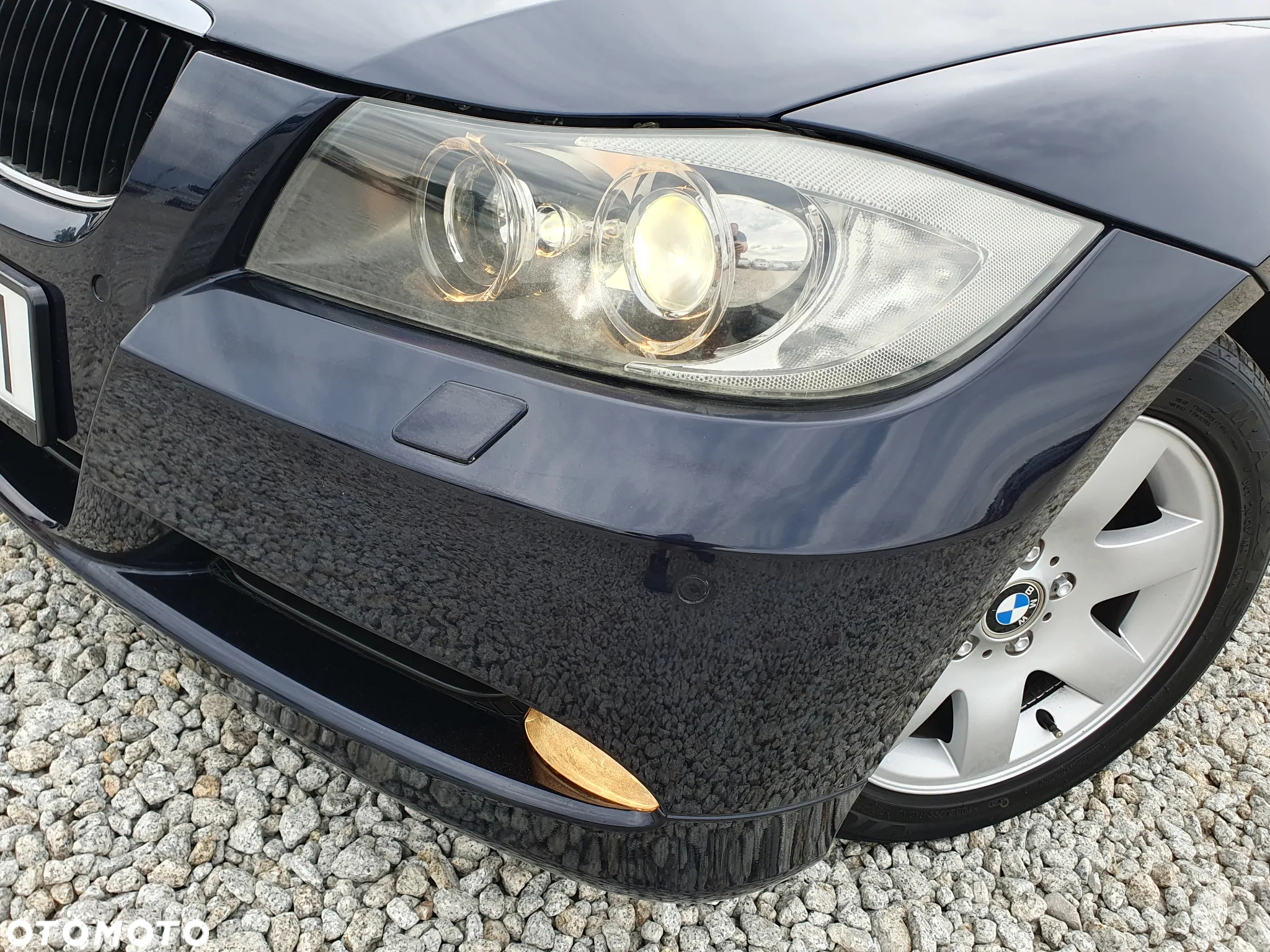 BMW Seria 3 320i - 30