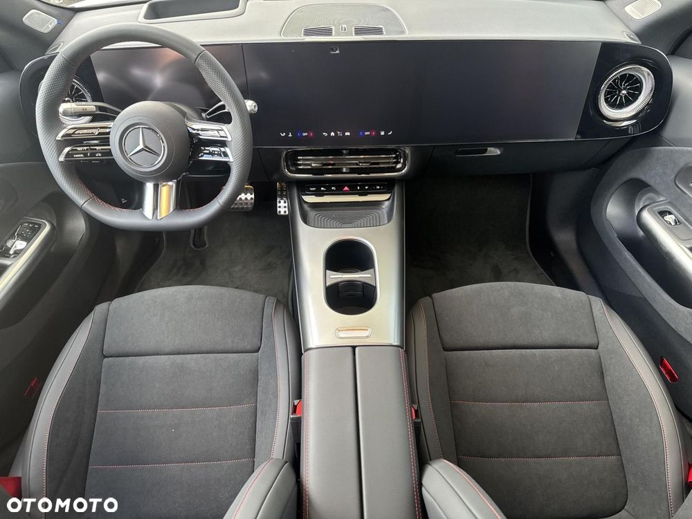 Mercedes-Benz CLA - 16