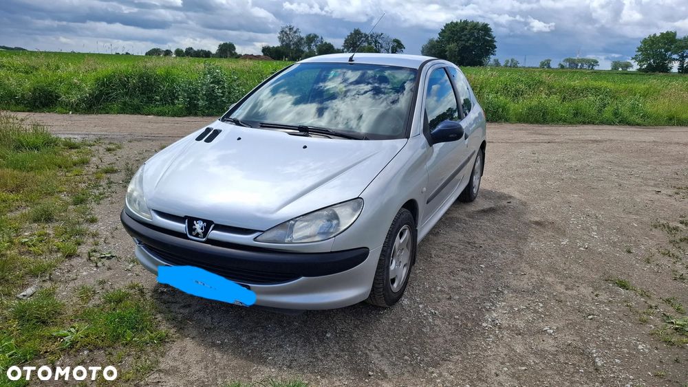 Peugeot 206 1.1 XR - 1