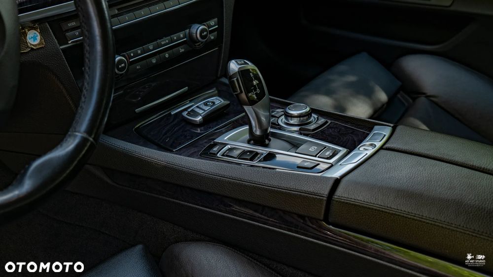 BMW Seria 7 730d - 28