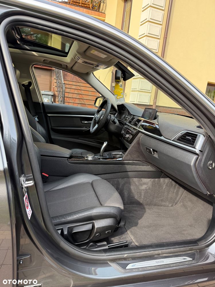 BMW Seria 3 320d Efficient Dynamics Advantage sport - 27