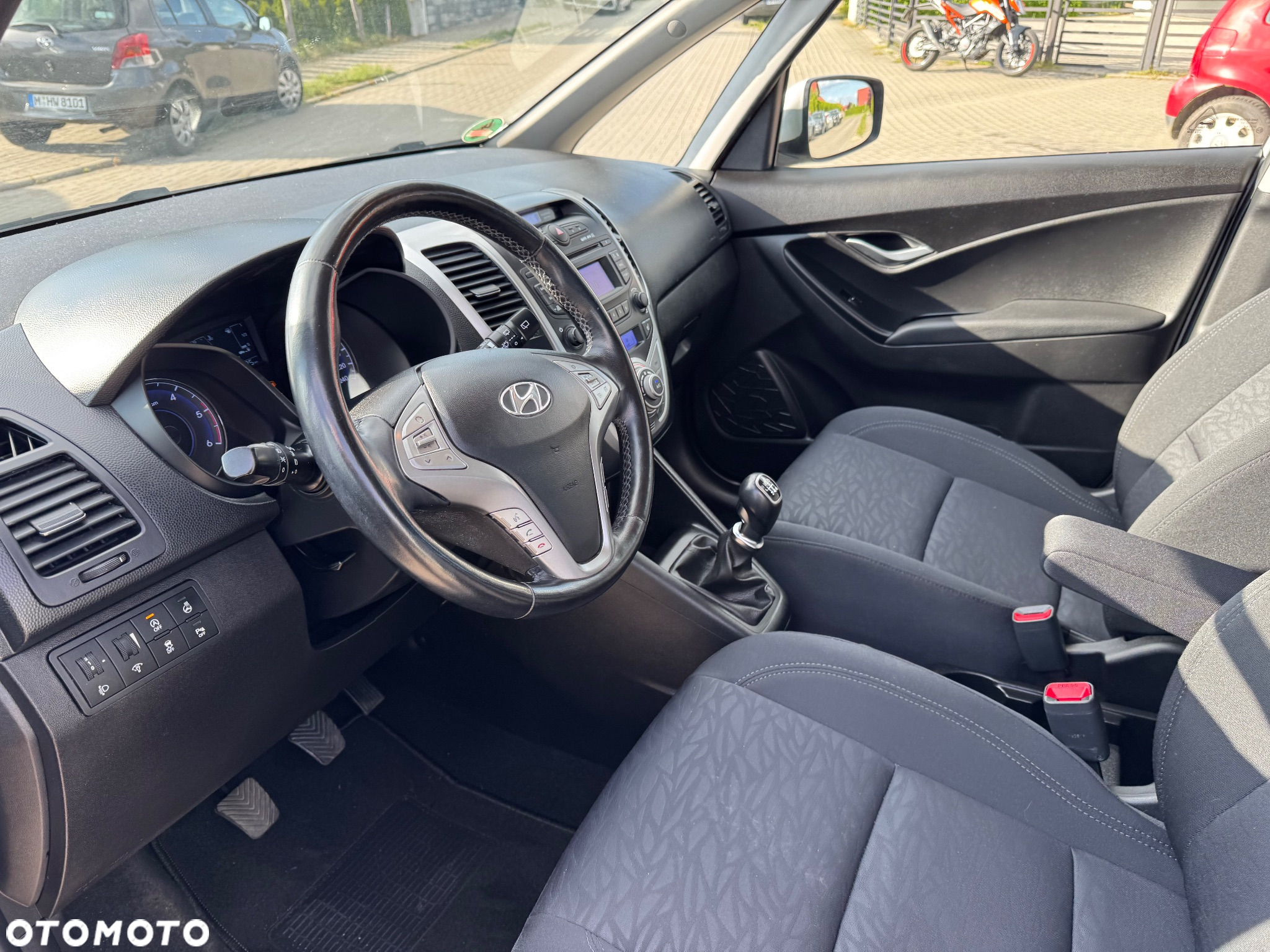 Hyundai ix20 1.6 CRDi blue Style - 15