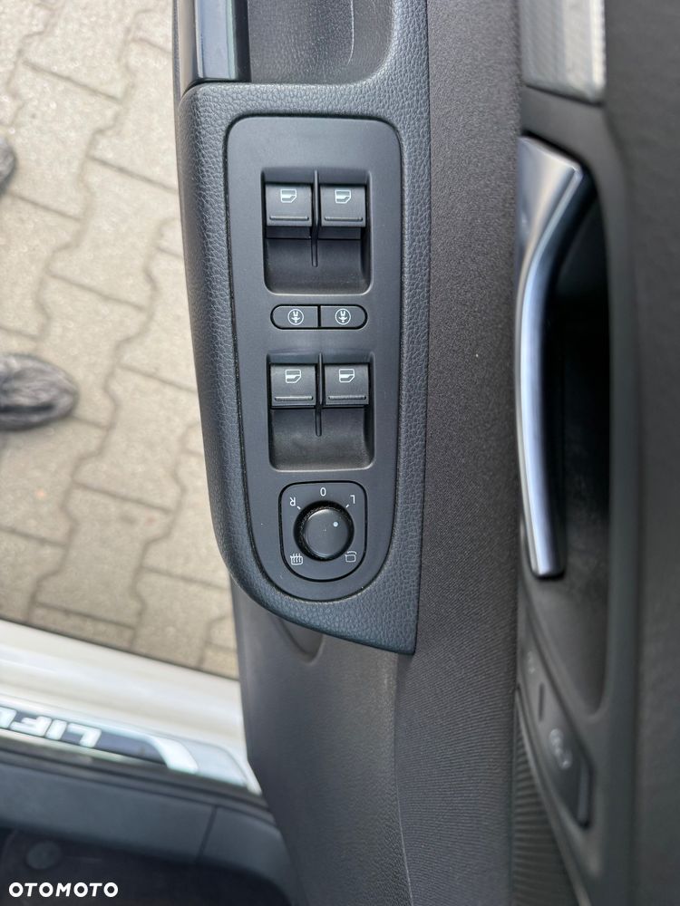 Volkswagen Sharan 2.0 TDI BlueMotion Technology Life - 19