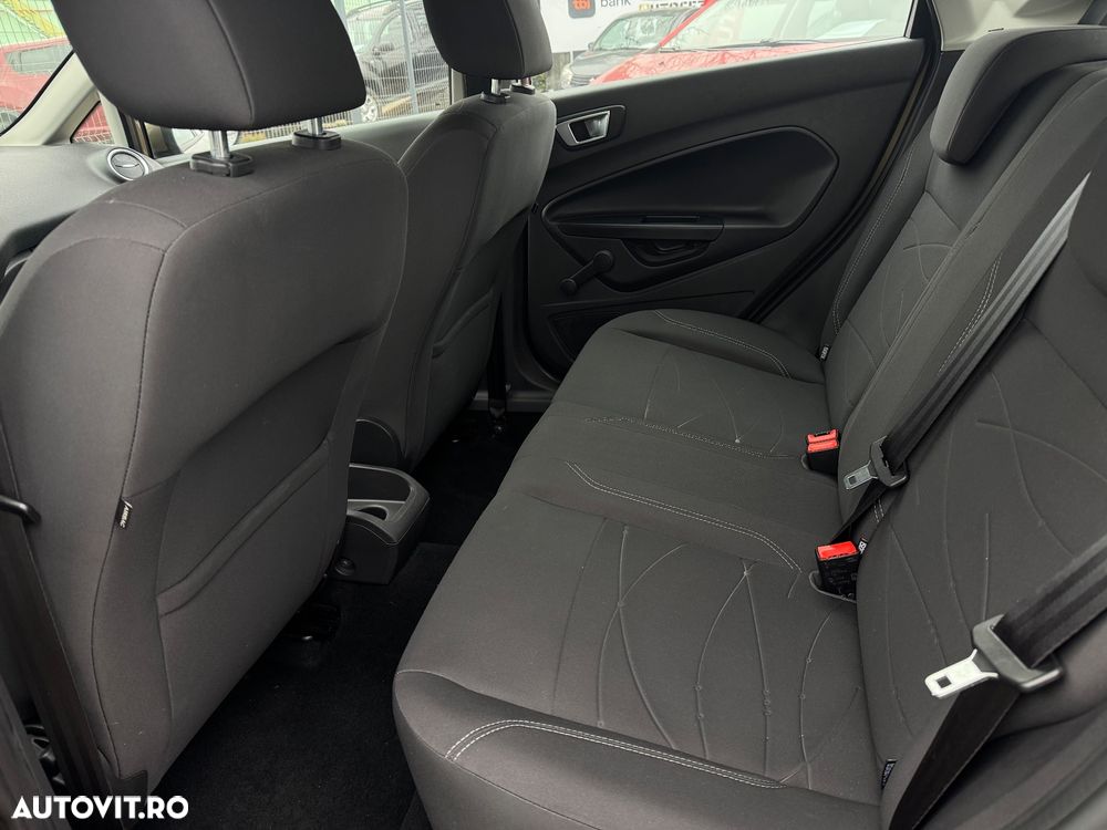 Ford Fiesta - 11