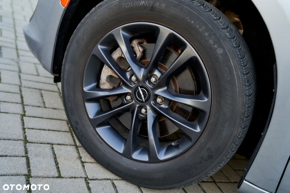 Chrysler Pacifica - 9