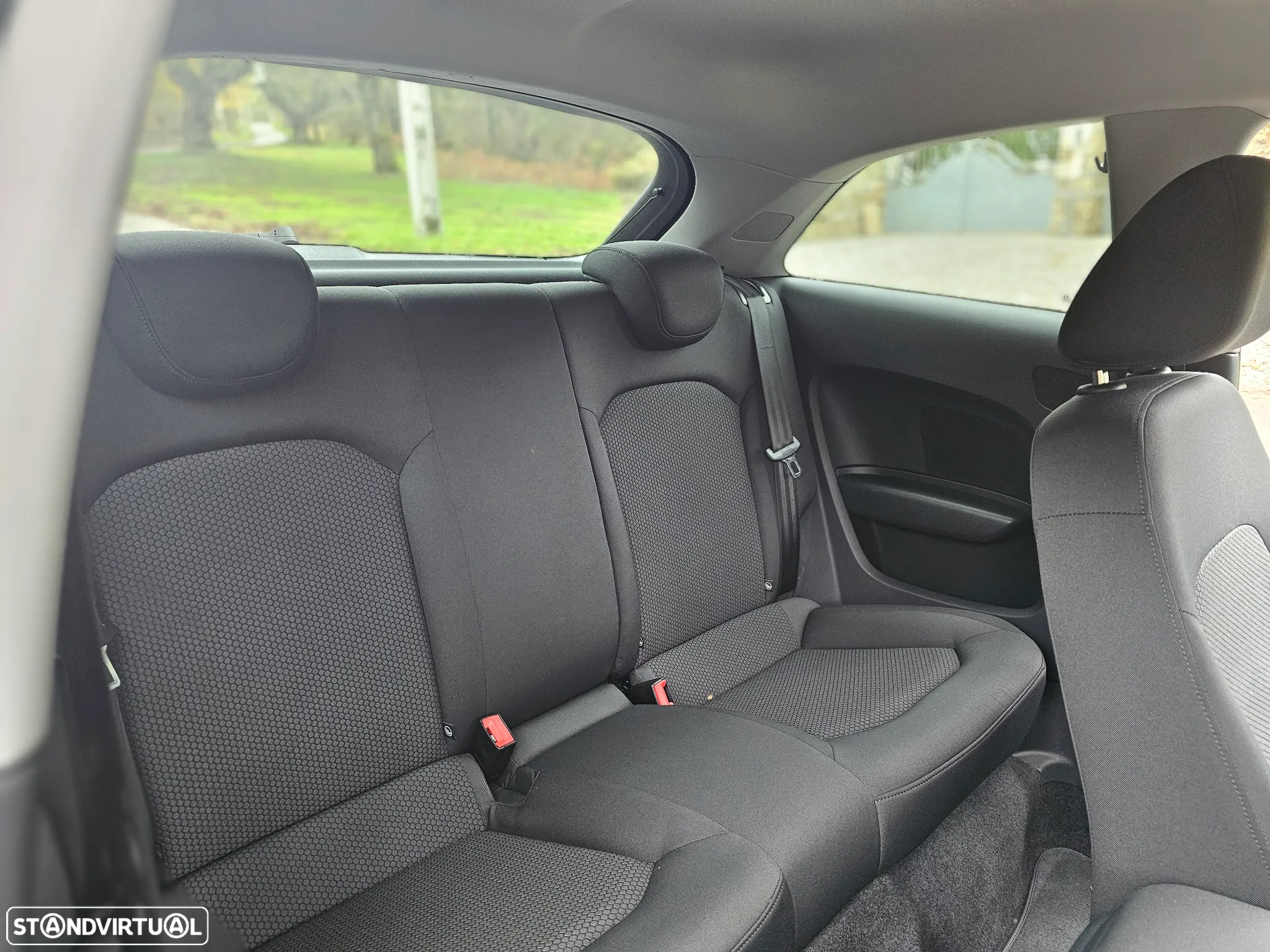 Audi A1 1.6 TDI S line edition - 17