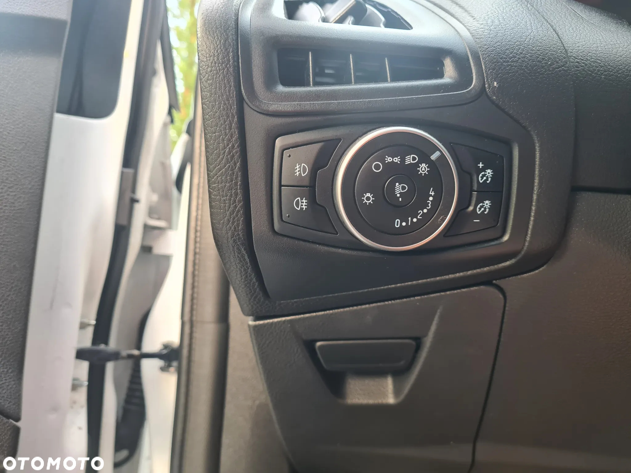 Ford Focus 1.5 EcoBoost SYNC Edition ASS - 10