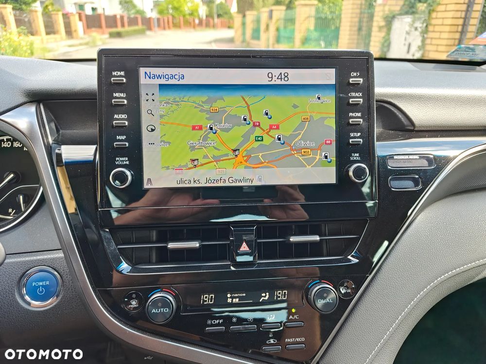 Toyota Camry 2.5 Hybrid Prestige CVT - 23