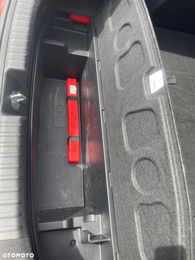 Kia ProCeed 1.6 T-GDI GT DCT - 18