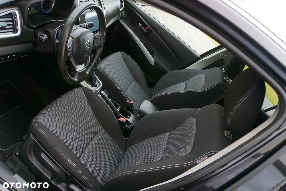 Suzuki SX4 S-Cross 1.6 Premium Plus 4WD CVT - 23