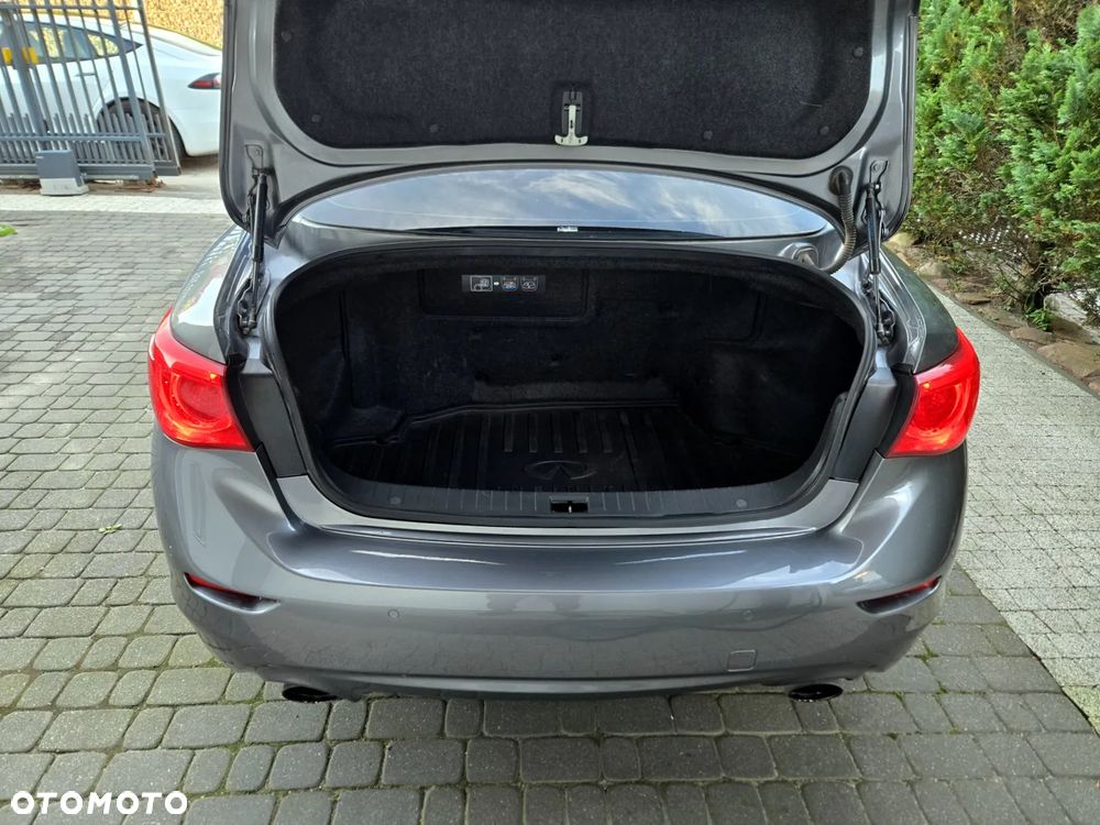 Infiniti Q50 AWD - 13