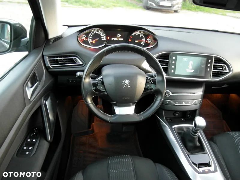 Peugeot 308 SW HDi FAP 150 Allure - 23