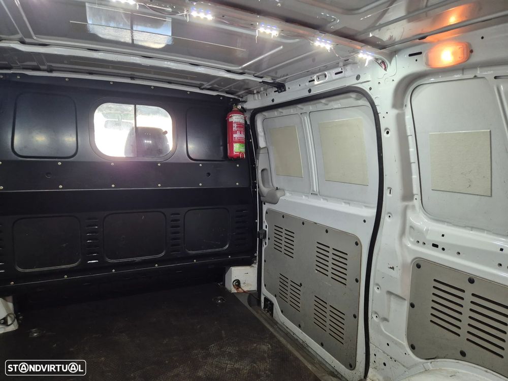 Mercedes-Benz Vito - 12