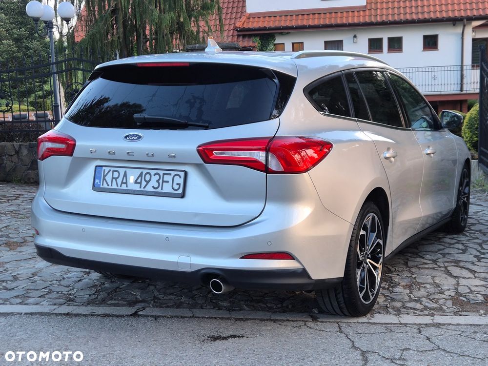 Ford Focus 1.5 EcoBlue Start-Stopp-System TITANIUM DESIGN - 19