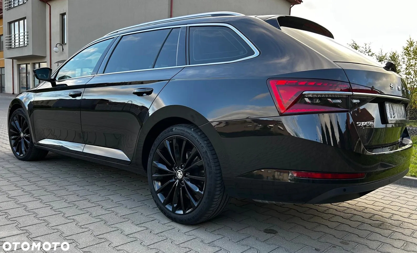 Skoda Superb 2.0 TSI Ambition DSG - 8