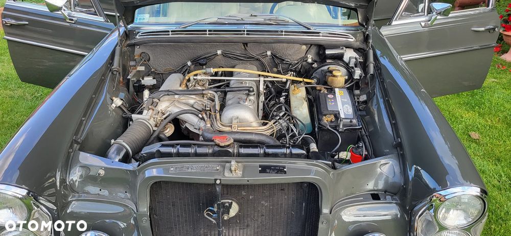 Mercedes-Benz 280 - 16