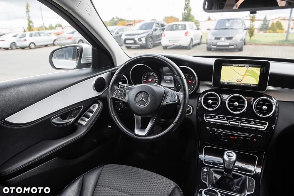 Mercedes-Benz Klasa C - 24