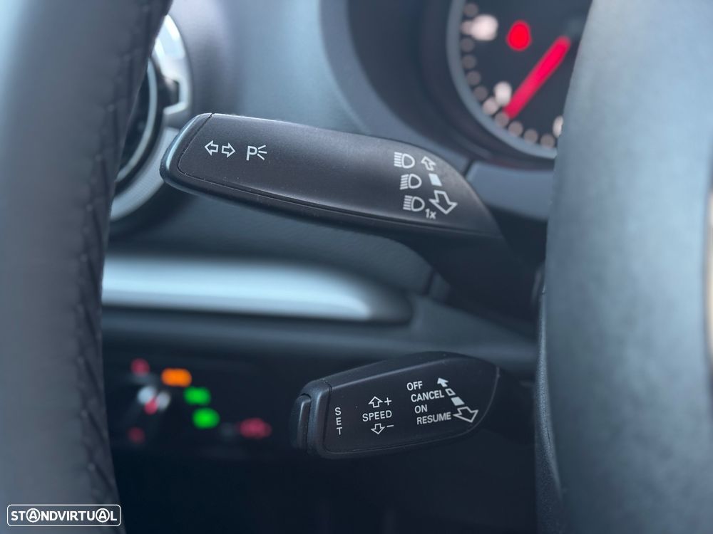 Audi A3 Limousine 1.6 TDI Attraction - 14