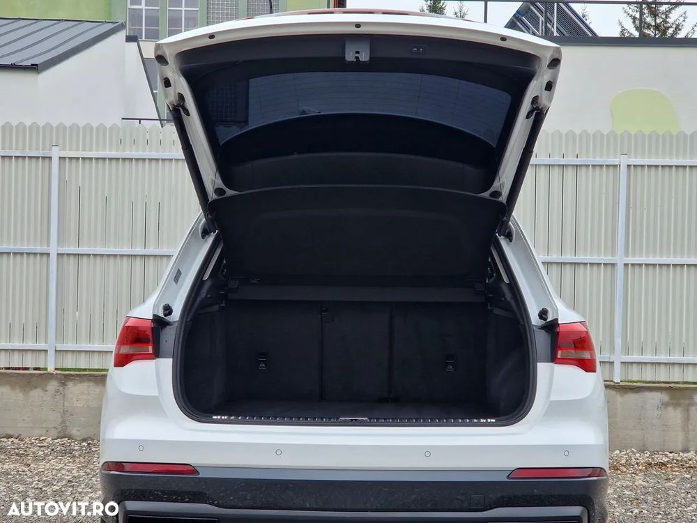 Audi Q3 2.0 35 TDI S tronic - 9