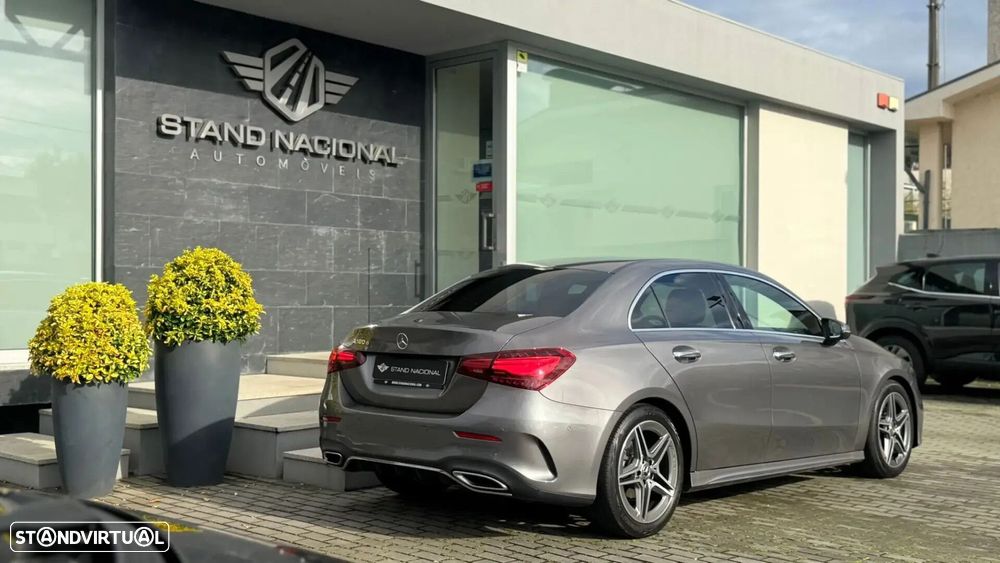 Mercedes-Benz A 180 Limousine d AMG Line Aut. - 4