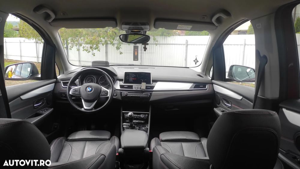 BMW Seria 2 218d Sport Line - 12