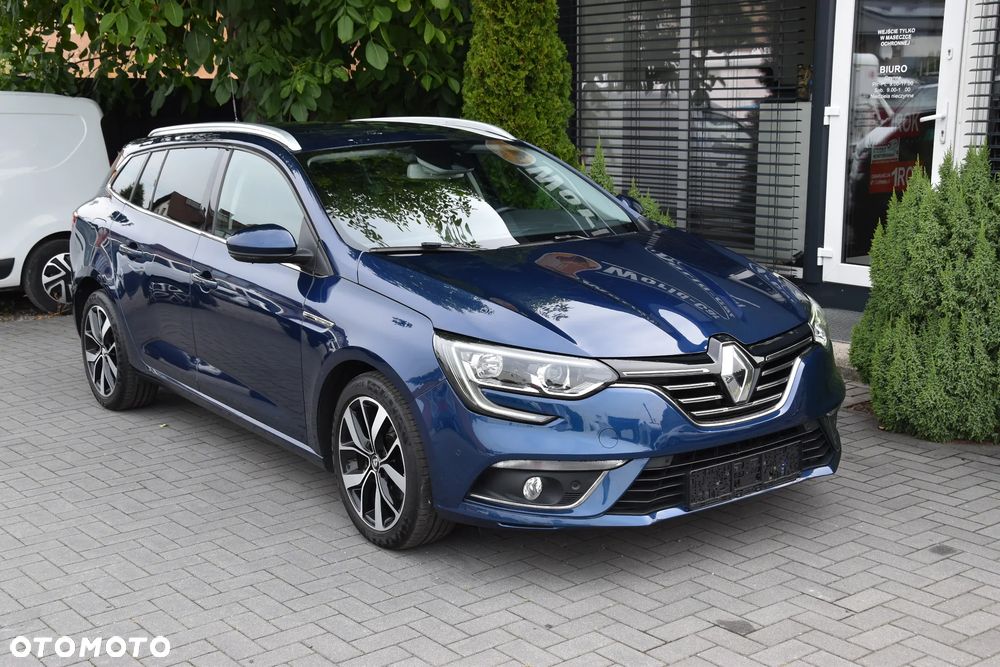Renault Megane ENERGY TCe 160 EDC BOSE EDITION - 3