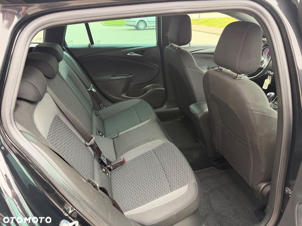 Opel Astra 1.5 D Start/Stop Elegance - 19