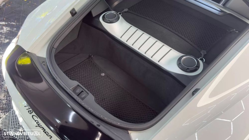 Porsche 718 Cayman 2.5 S PDK — fotografia 36