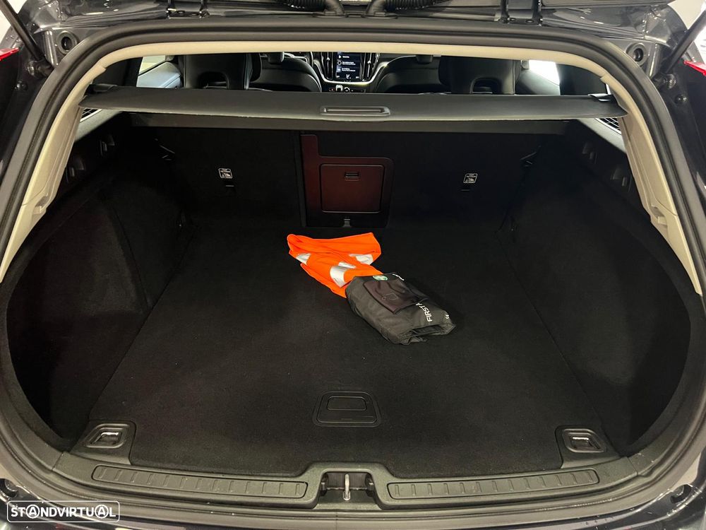 Volvo V60 2.0 D3 Inscription - 16