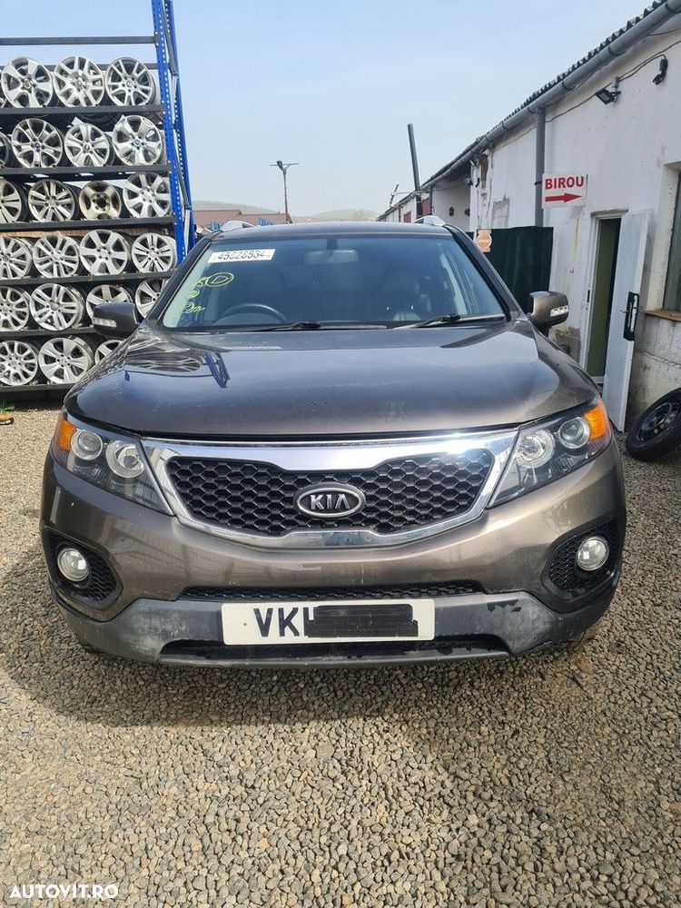 Far Dreapta Kia Sorento II 2009 - 2015 SUV 4 Usi (912) Cu lupă 921022PO - 7