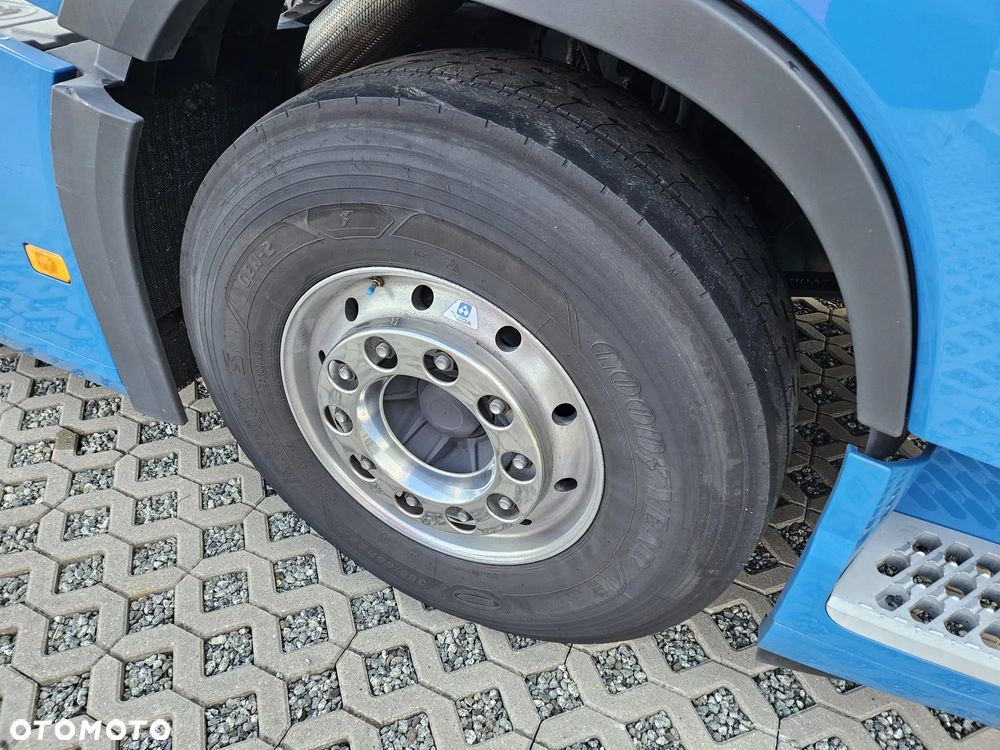 Volvo FH 460 I-SAVE GLOBETROTTER - 8