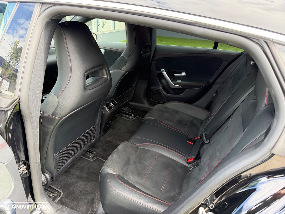 Mercedes-Benz CLA 220 d Shooting Brake AMG Line Aut. - 17