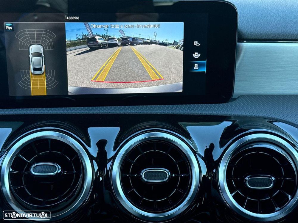 Mercedes-Benz A 180 d AMG Line - 17