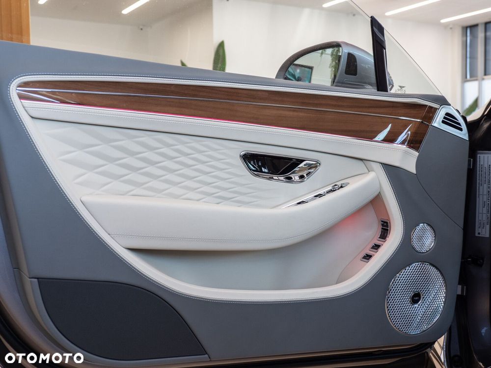 Bentley Continental GT - 10