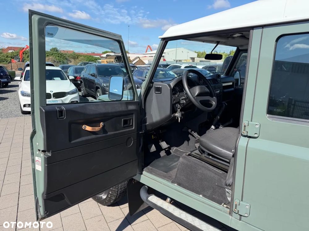 Land Rover Defender 2.2 TD4 E - 25