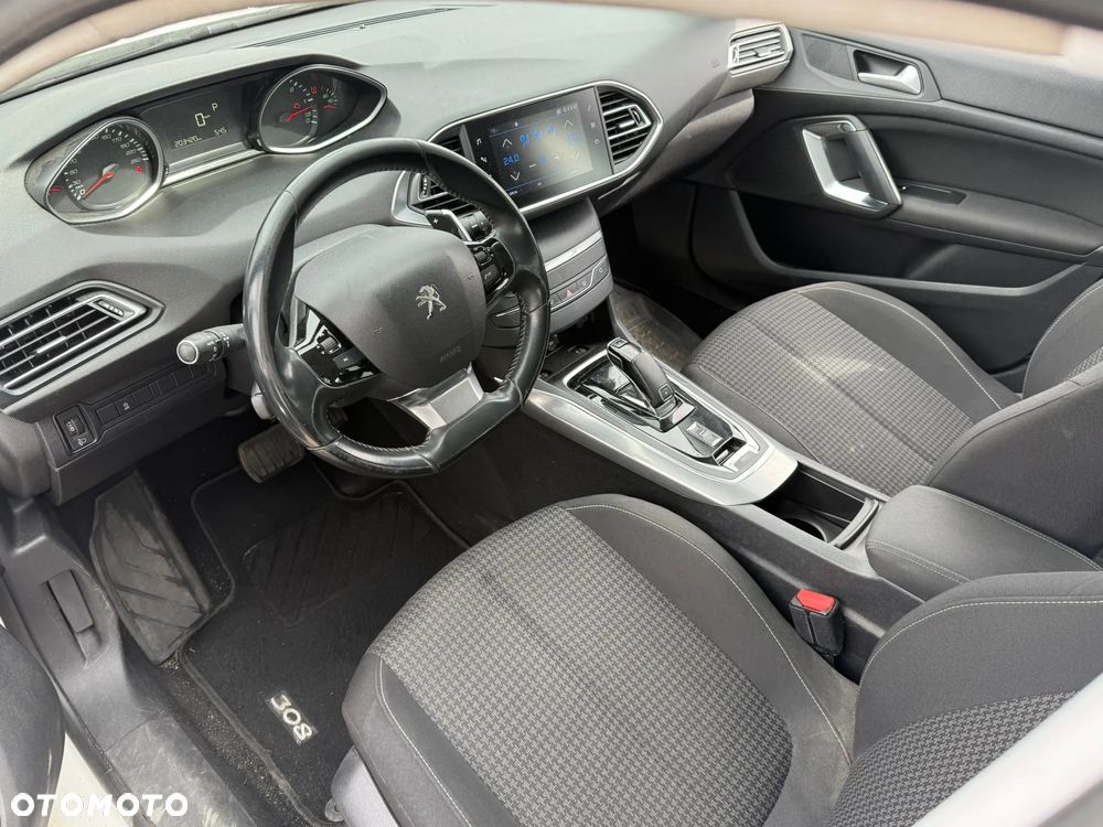 Peugeot 308 1.5 BlueHDi Active S&S EAT8 - 11