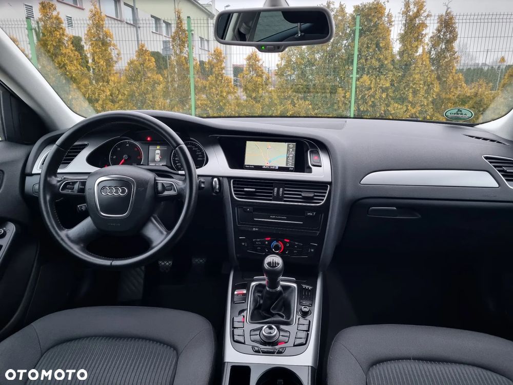 Audi A4 Avant 2.0 TDI DPF Ambiente - 36