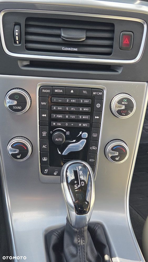 Volvo S60 T5 Geartronic Momentum - 32