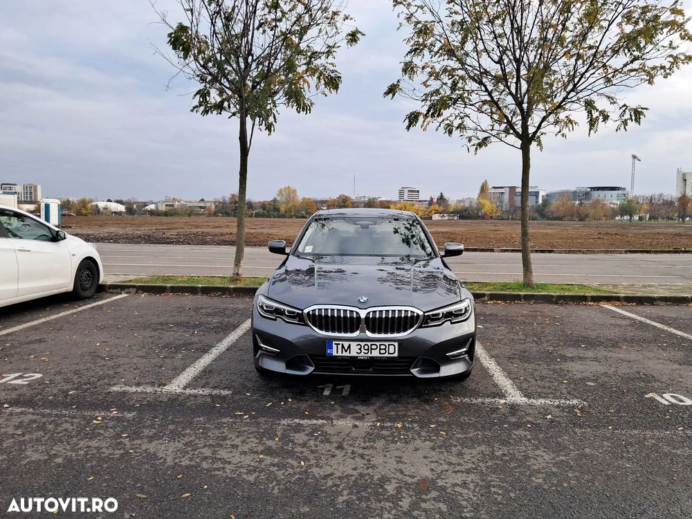 BMW Seria 3 330i Aut. Luxury Line - 10
