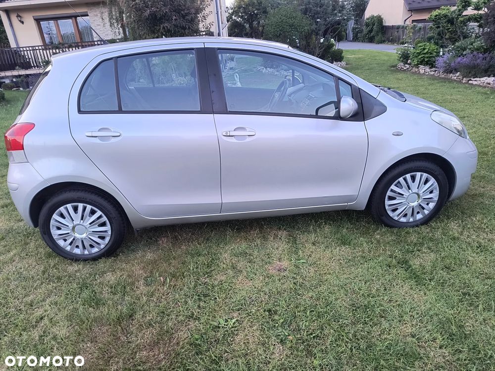 Toyota Yaris 1.33 Luna - 26