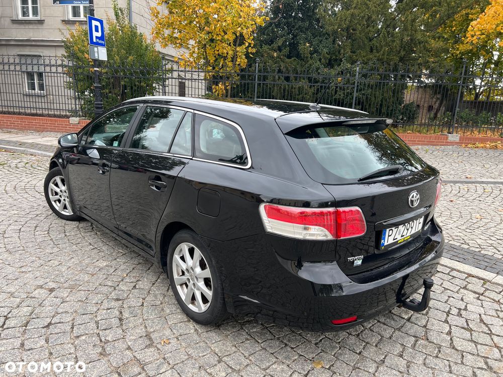 Toyota Avensis 2.0 D-4D Luna - 5