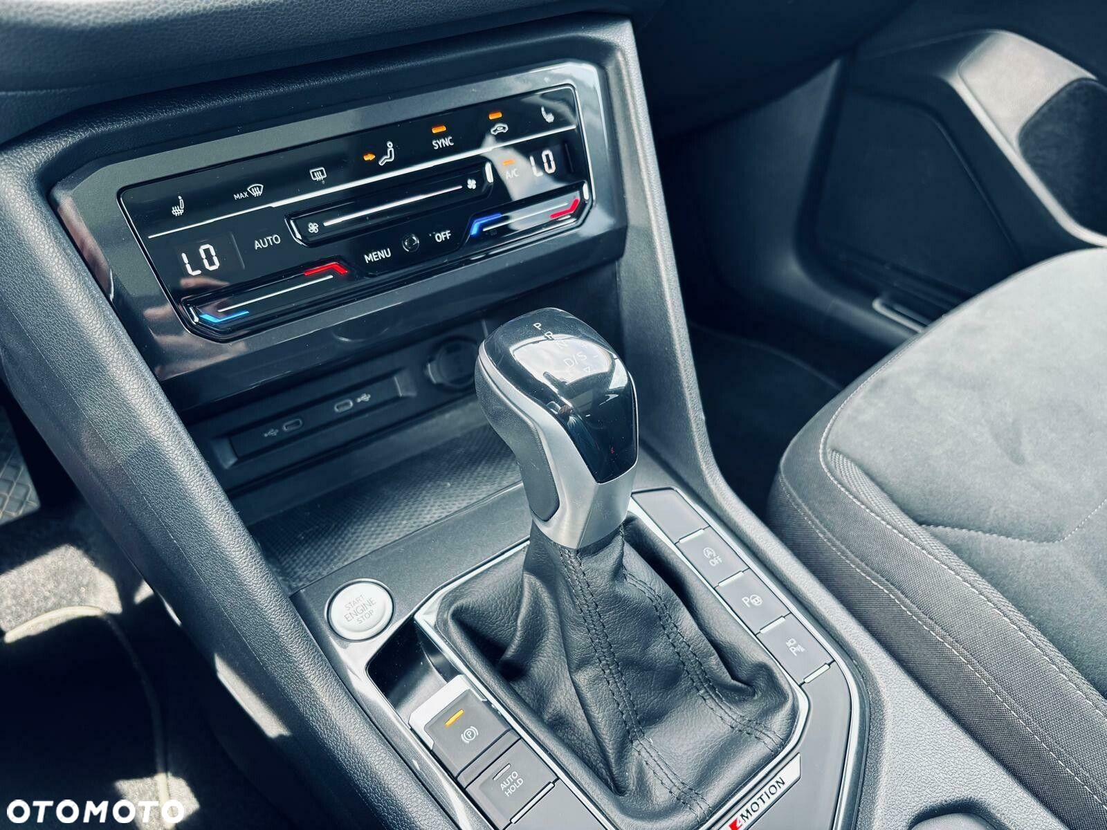 Volkswagen Tiguan 2.0 TDI SCR 4Mot Elegance DSG - 35