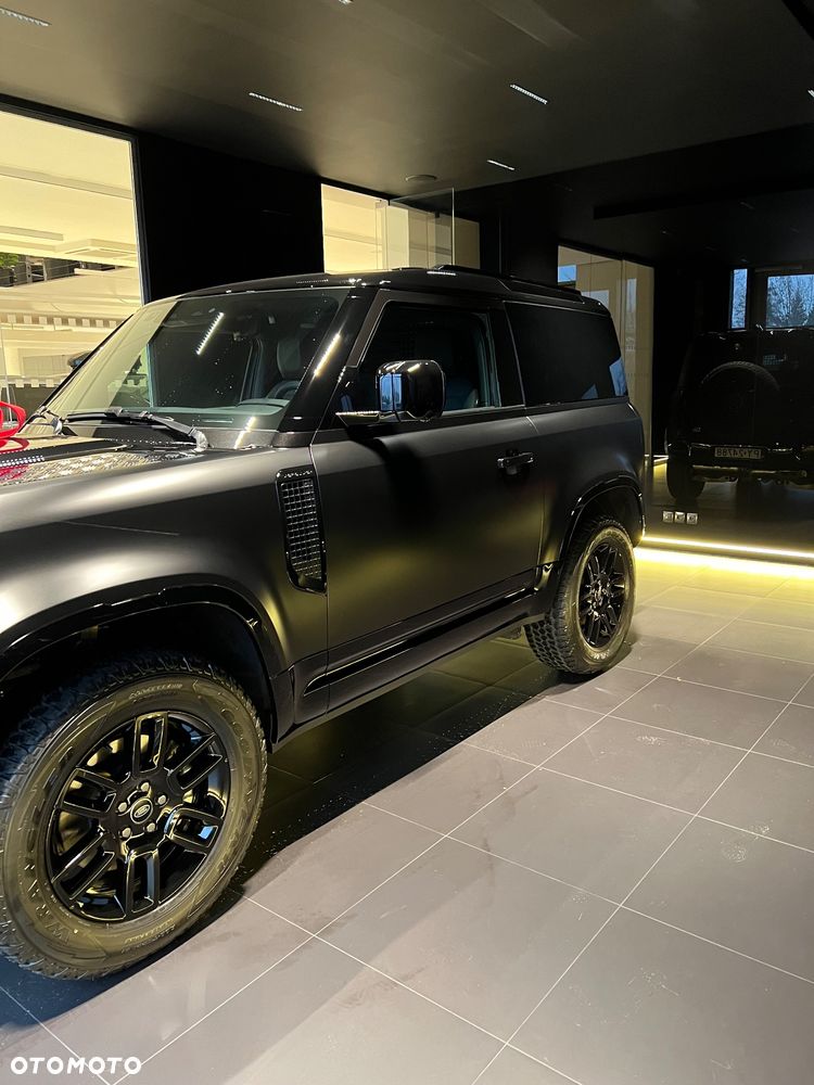 Land Rover Defender - 9