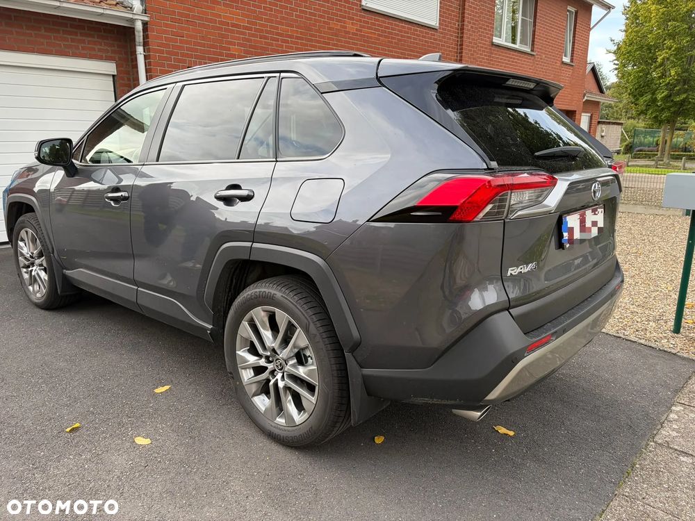 Toyota RAV4 - 4