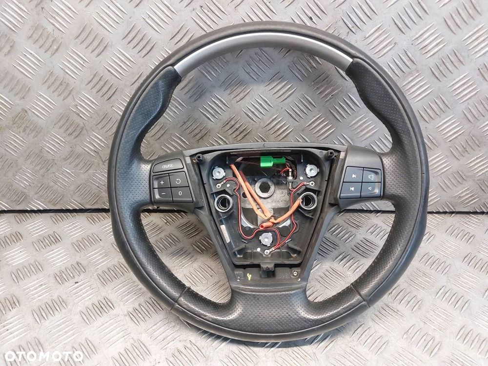 KIEROWNICA VOLVO C30 I 30778742 - 1