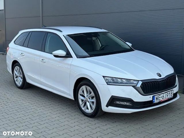 Skoda Octavia 2.0 TDI Ambition DSG - 2