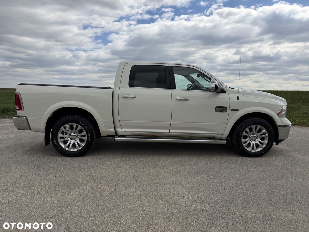 RAM 1500 5.7 Crew Cab Shortbed Limited Black - 2